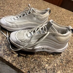 Men’s Size 8 Nike Cosmic Unity 003 Shoes